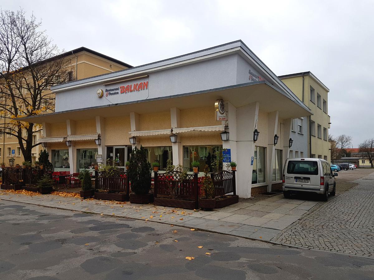 Pension Balkan Eisenhüttenstadt Exterior foto